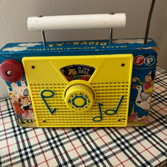 Fisher Price toys TV-radio farmer and Chatham throw - Picture 5 of 13